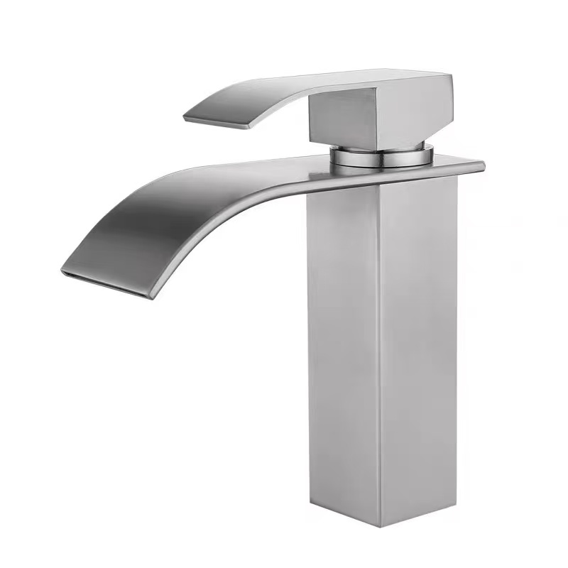 Fırçalı Kvadrat Şəlalə Stilli Lavabo Kran